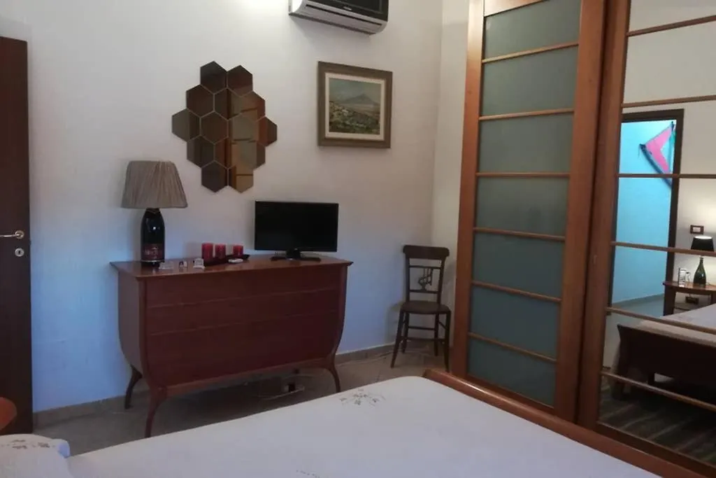 Casa vacanze Villa Emma con panorama Etna a 10 minuti dal mare Lentini Italia